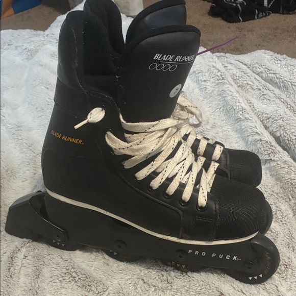 Blade Runner Black Inline Skates with White Laces - Picture 1 of 2